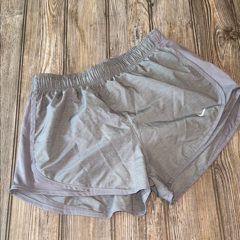 Nike running shorts small Gray Athletic pull one lined drawstring like new